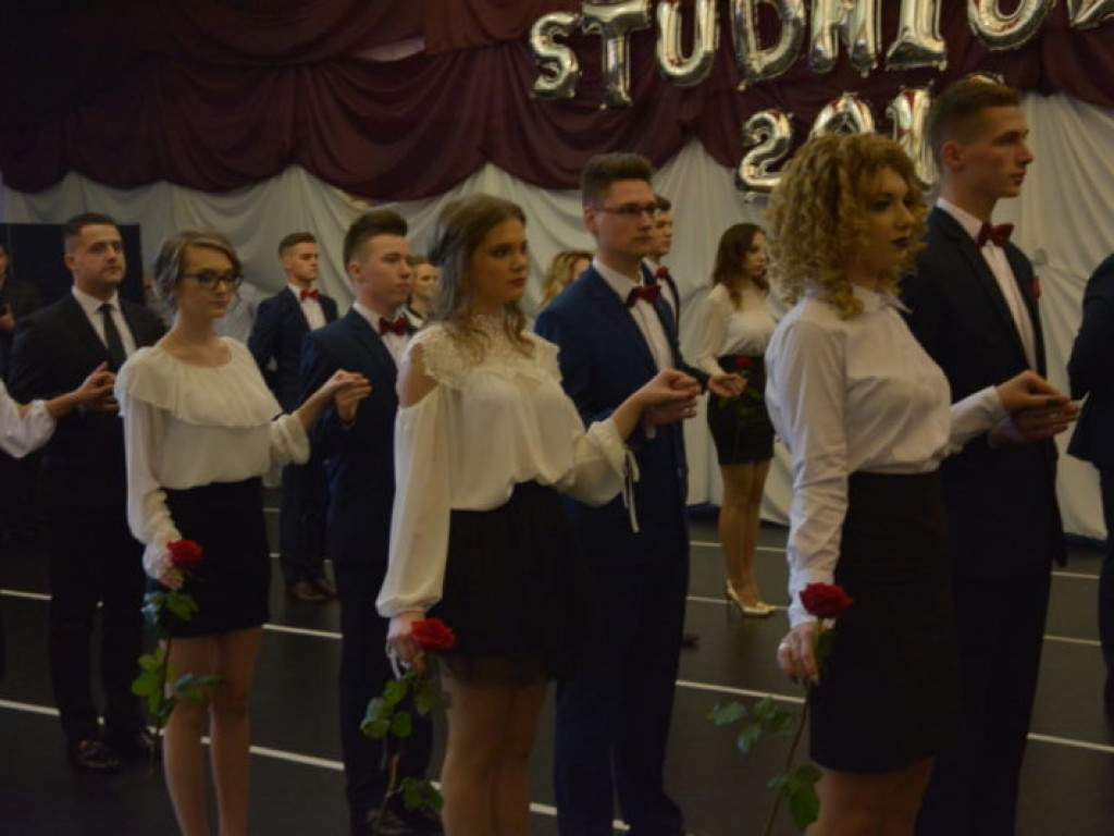 100-dniówka w ZSP, czyli poloneza czas zacząć!