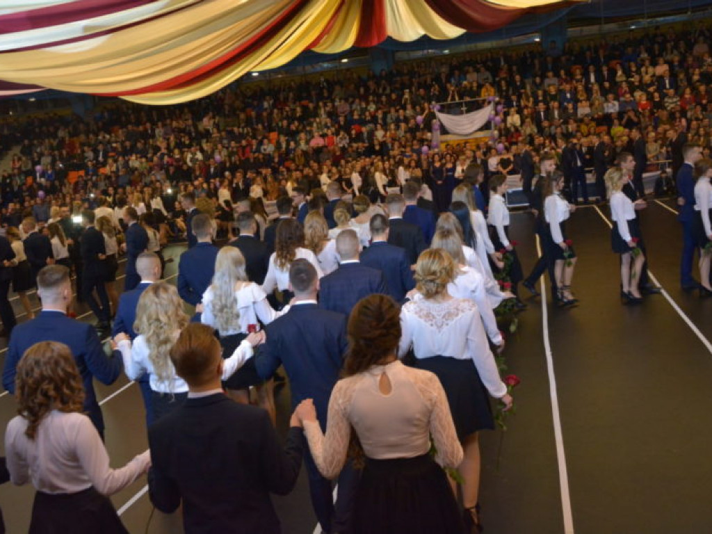 100-dniówka w ZSP, czyli poloneza czas zacząć!