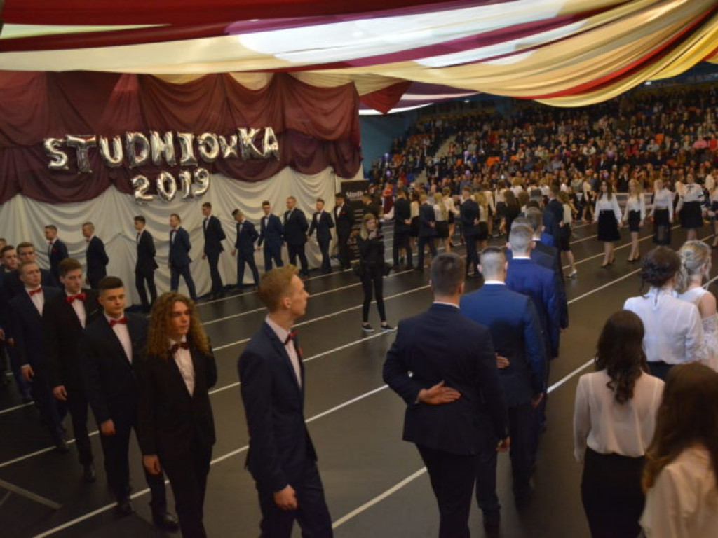 100-dniówka w ZSP, czyli poloneza czas zacząć!