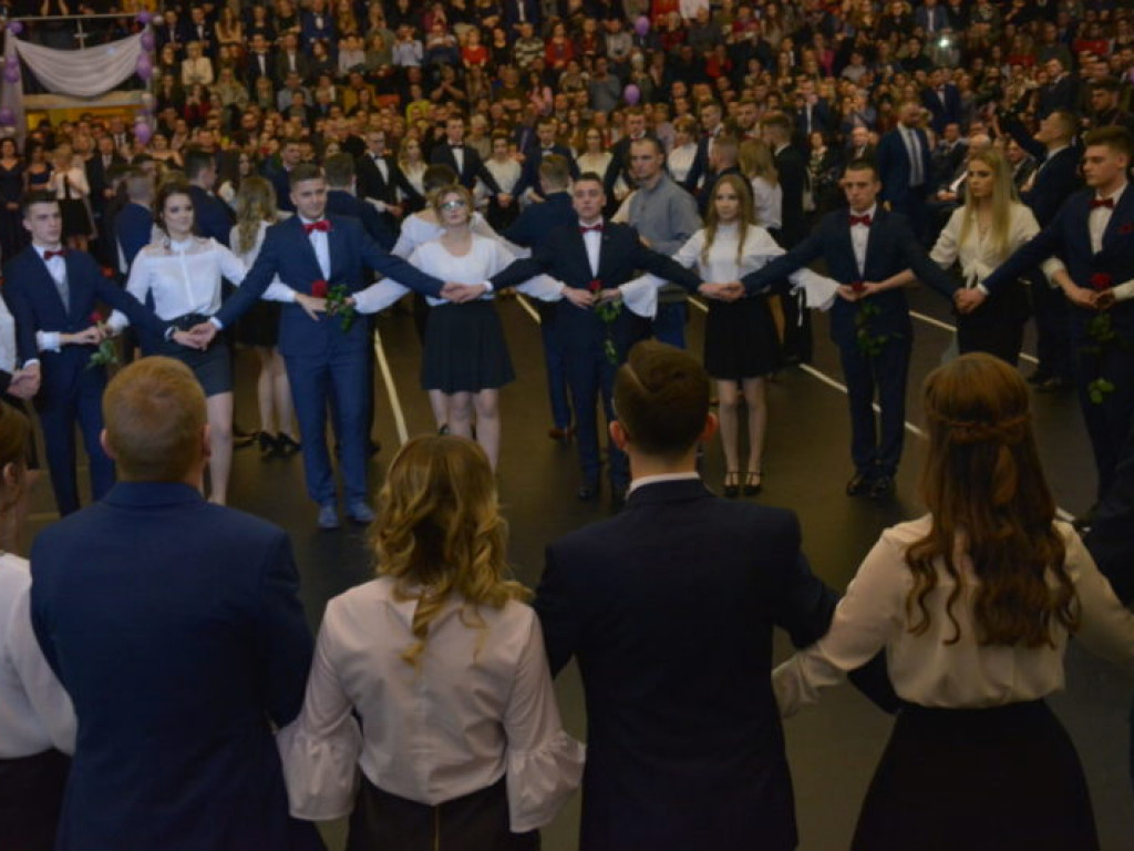 100-dniówka w ZSP, czyli poloneza czas zacząć!