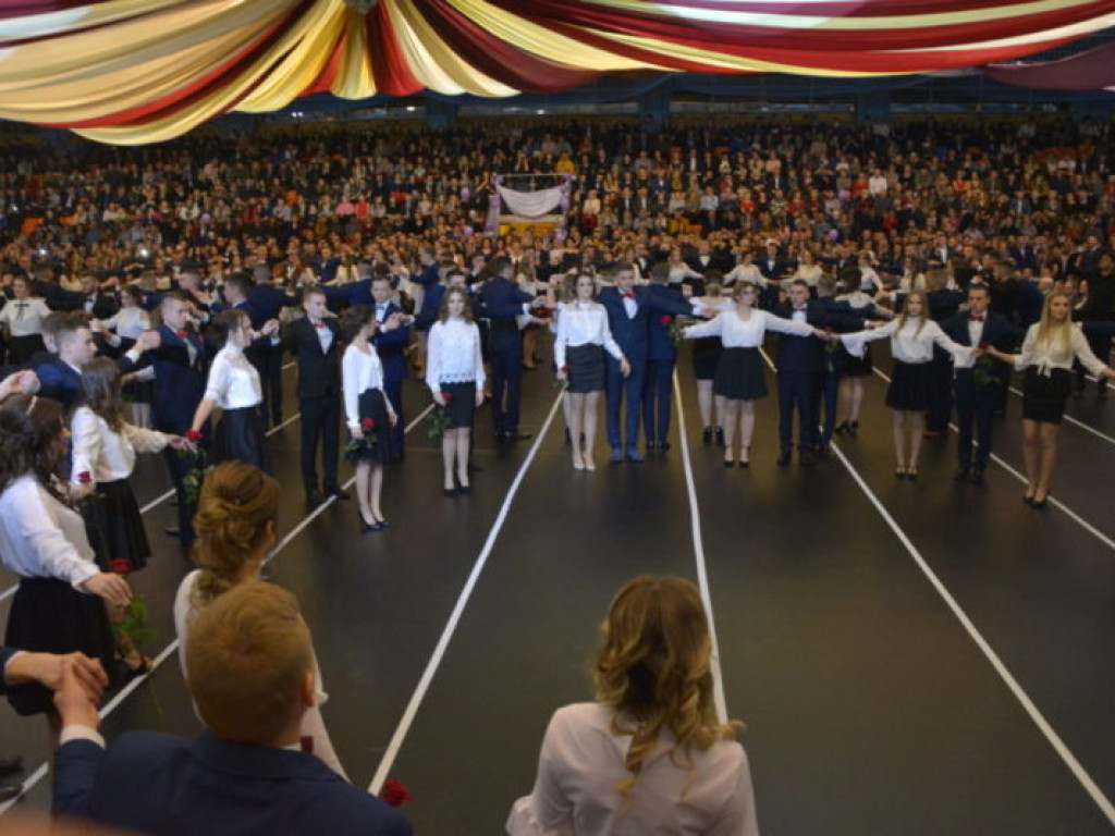 100-dniówka w ZSP, czyli poloneza czas zacząć!