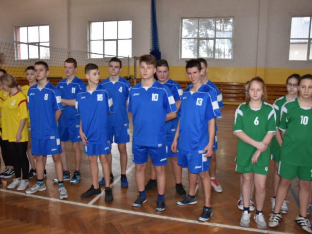 Emocje pod siatką w gminie Radzyń