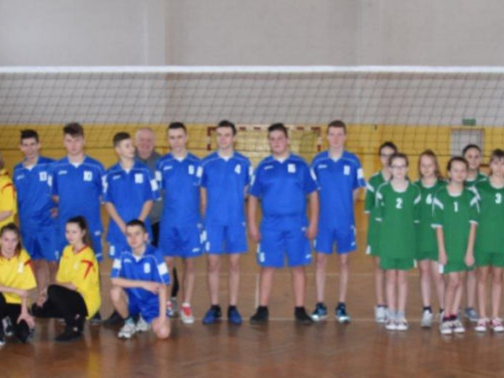 Emocje pod siatką w gminie Radzyń