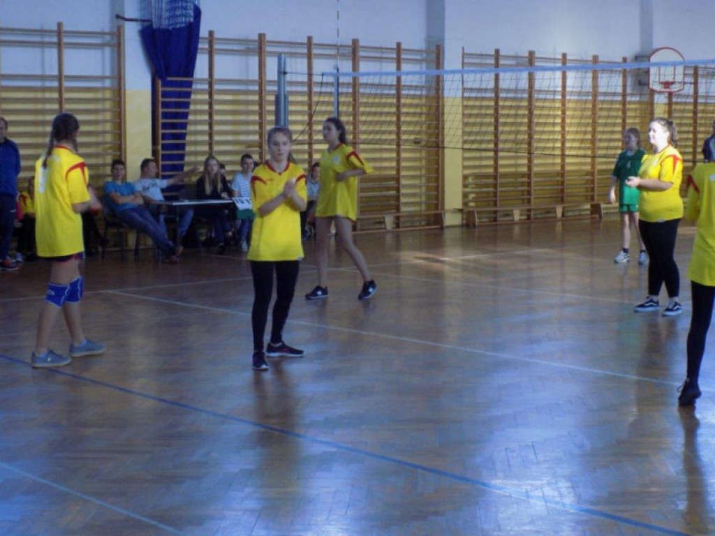 Emocje pod siatką w gminie Radzyń