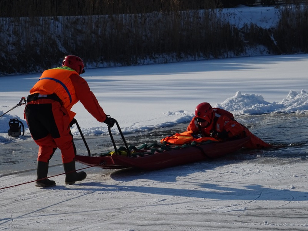 Ćwiczenia z zakresu ratownictwa lodowego