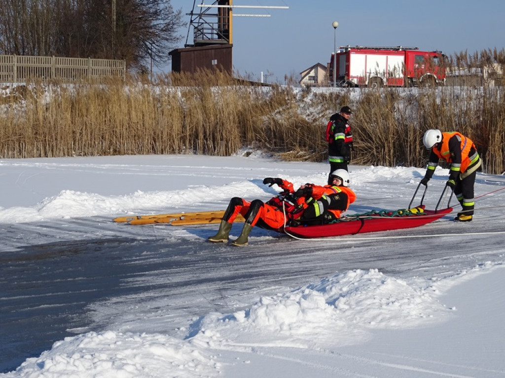 Ćwiczenia z zakresu ratownictwa lodowego