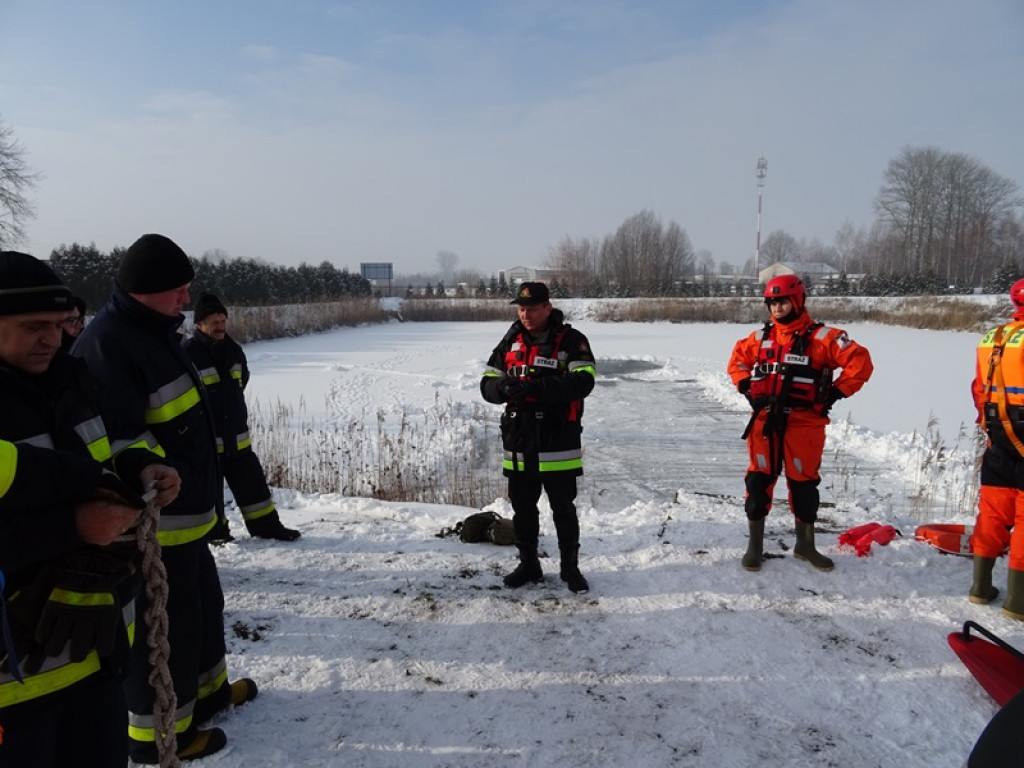 Ćwiczenia z zakresu ratownictwa lodowego