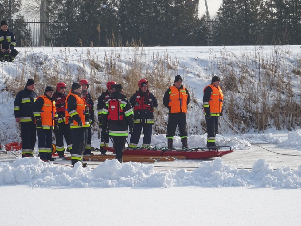 Ćwiczenia z zakresu ratownictwa lodowego