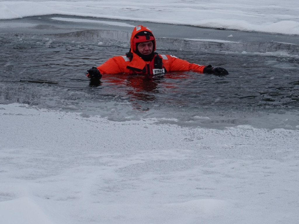 Ćwiczenia z zakresu ratownictwa lodowego