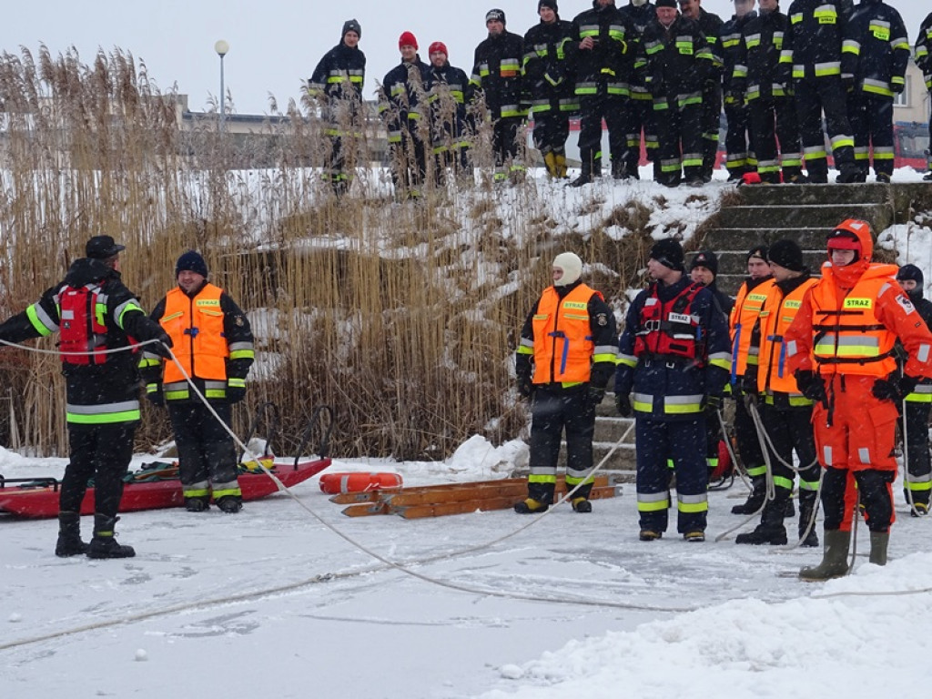 Ćwiczenia z zakresu ratownictwa lodowego