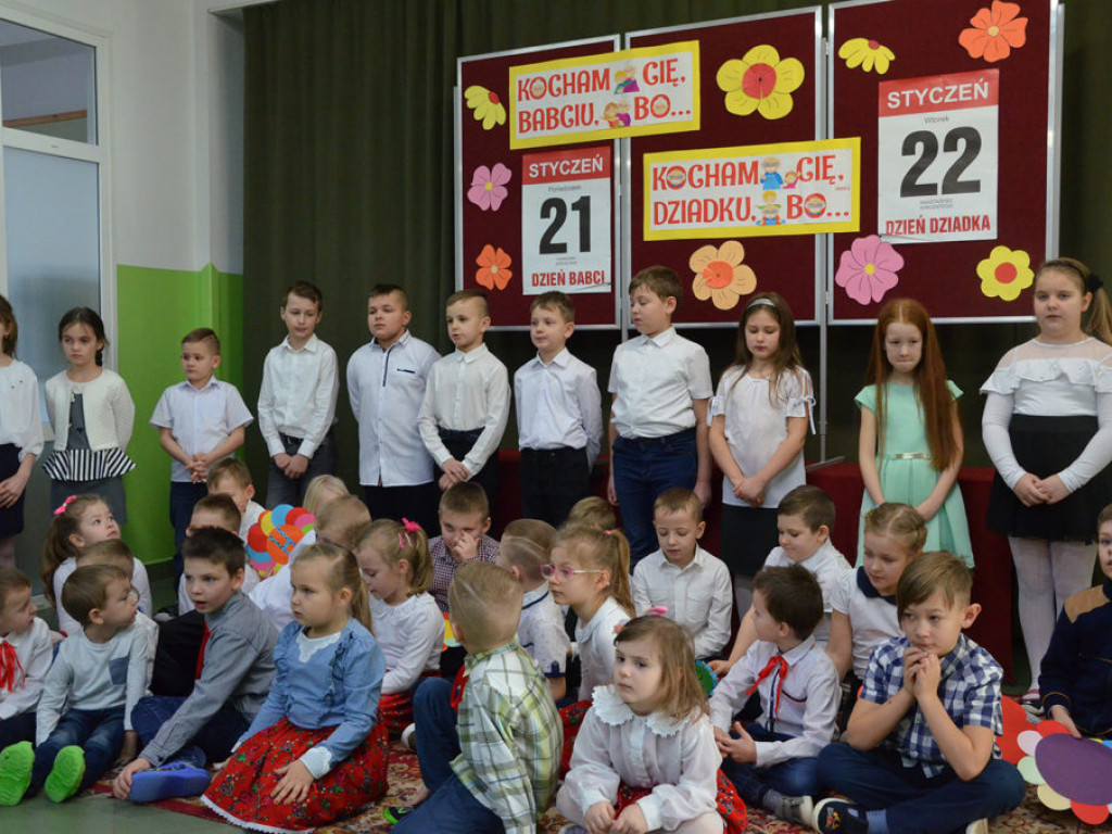 Dzień Babci i Dziadka w Szkole Podstawowej w Białej