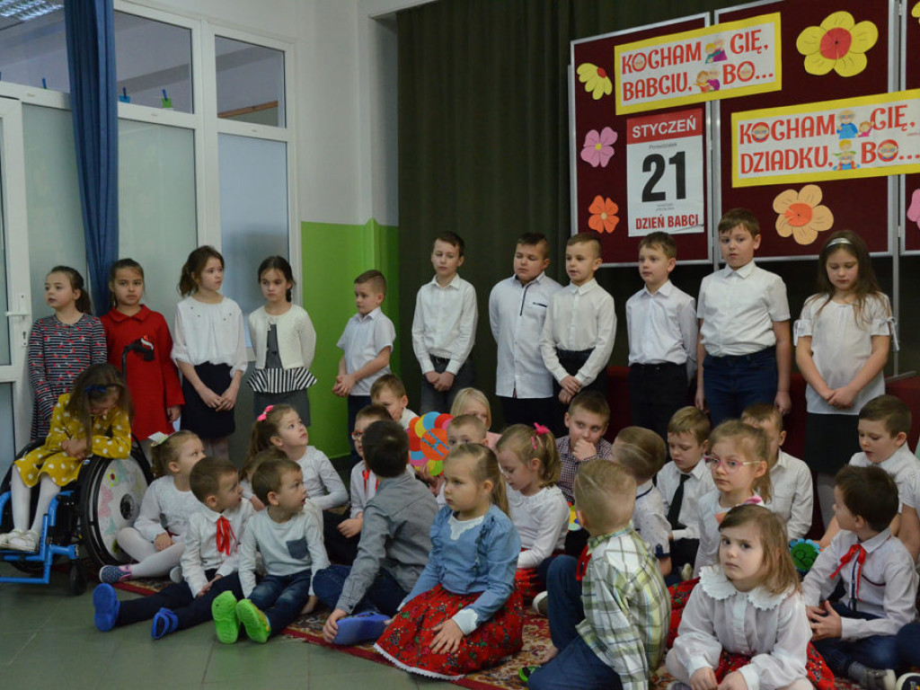 Dzień Babci i Dziadka w Szkole Podstawowej w Białej