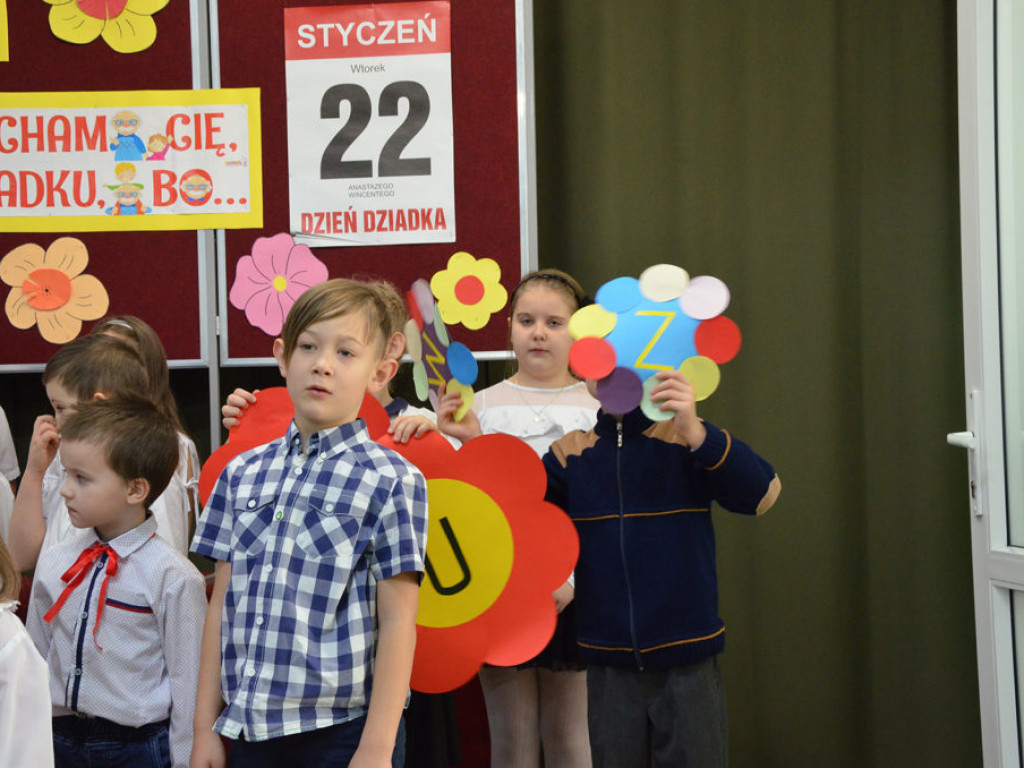 Dzień Babci i Dziadka w Szkole Podstawowej w Białej