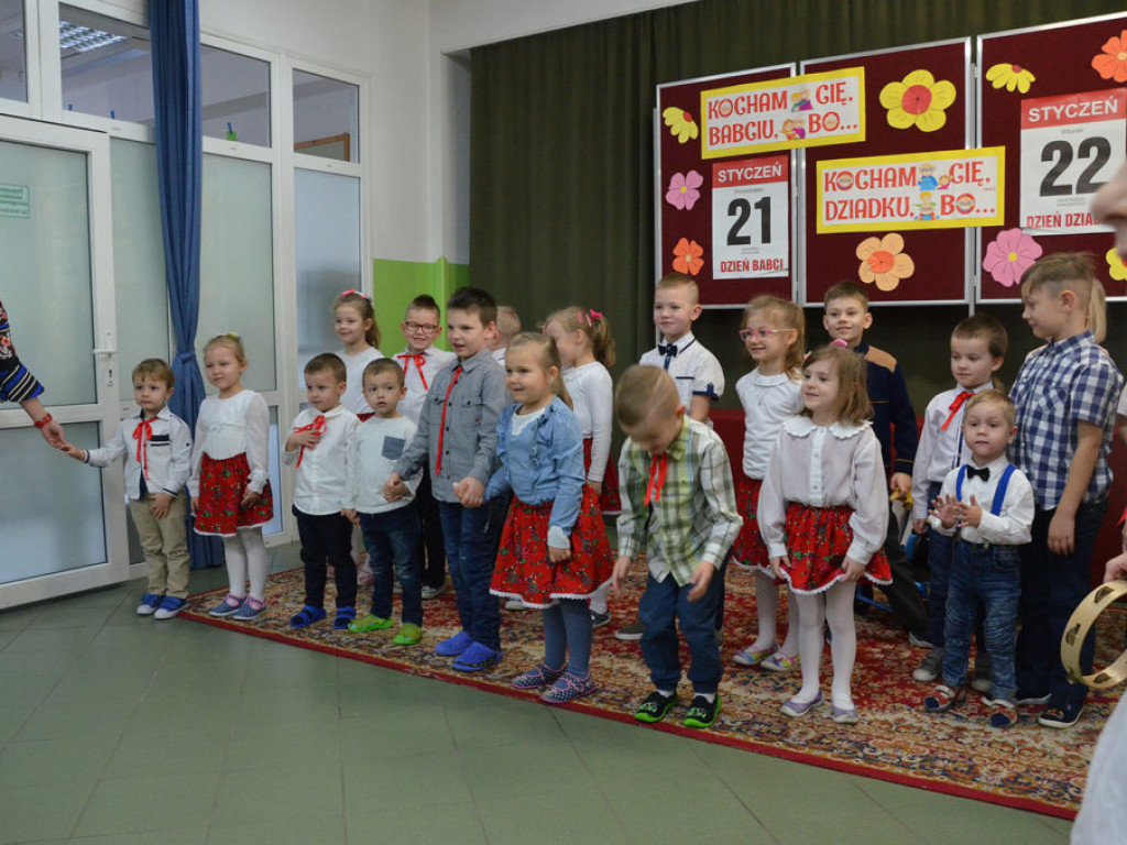 Dzień Babci i Dziadka w Szkole Podstawowej w Białej