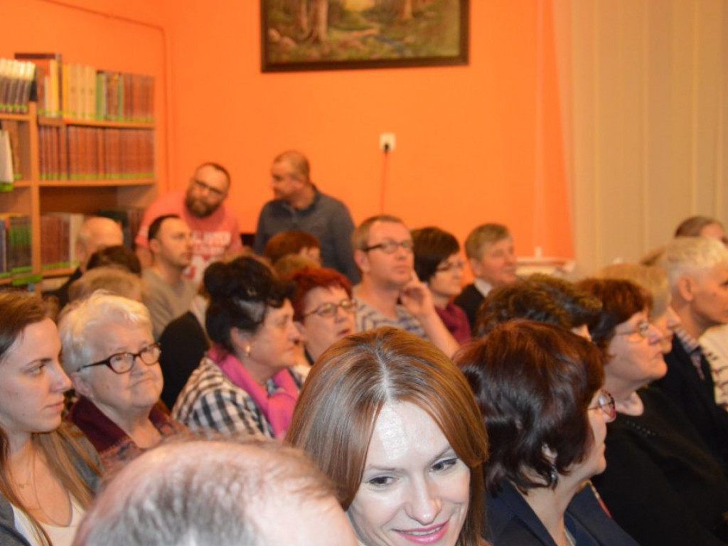 Spotkanie z podróżniczką Moniką Radzikowską