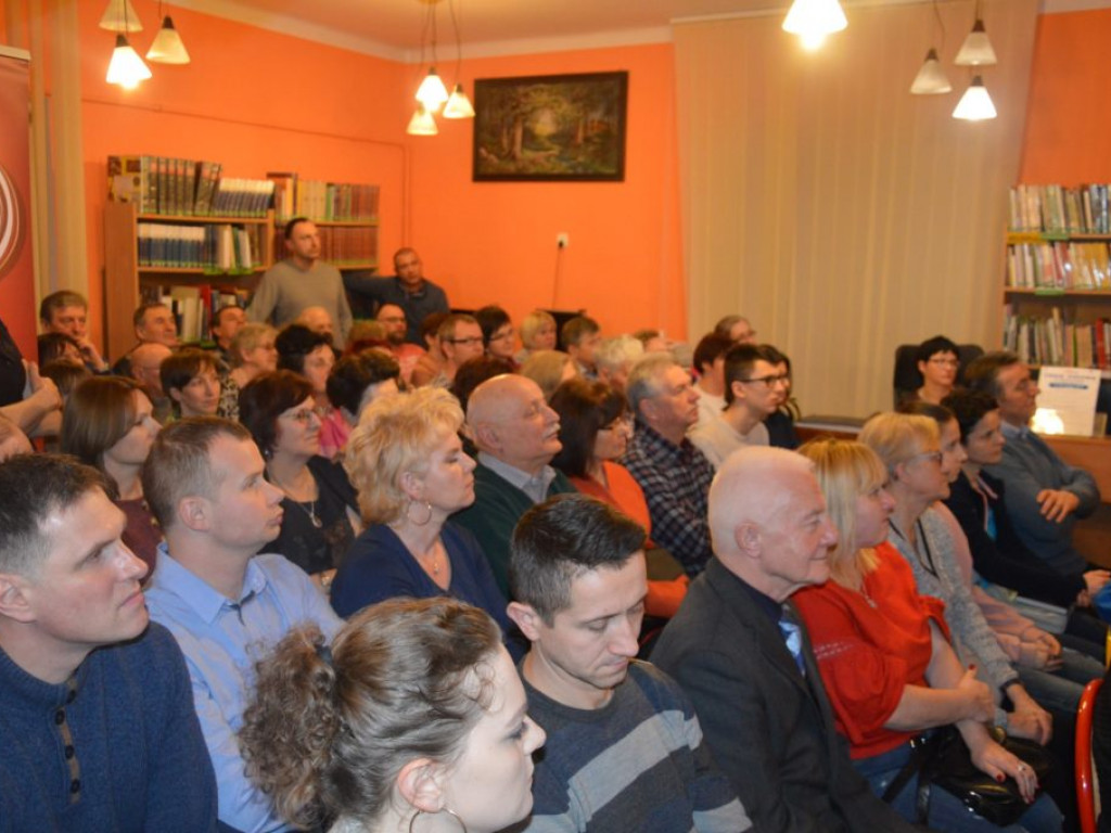 Spotkanie z podróżniczką Moniką Radzikowską