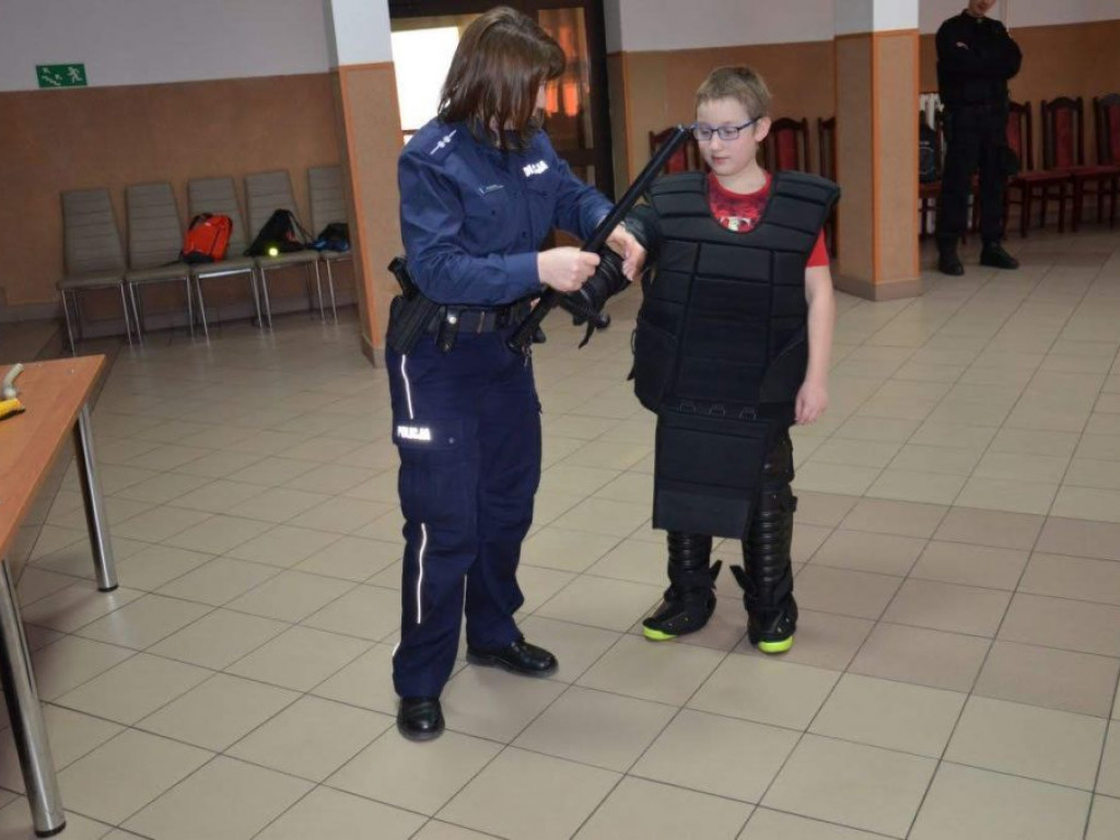 Spotkanie dzieci z gminy Ulan-Majorat z policjantami