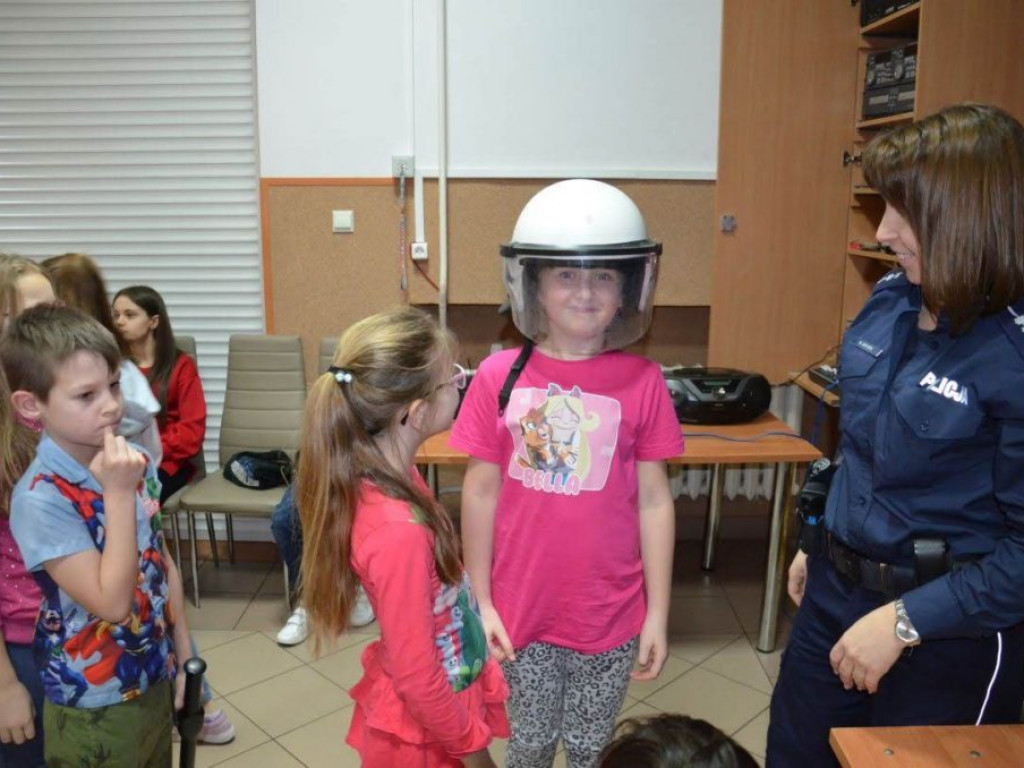 Spotkanie dzieci z gminy Ulan-Majorat z policjantami