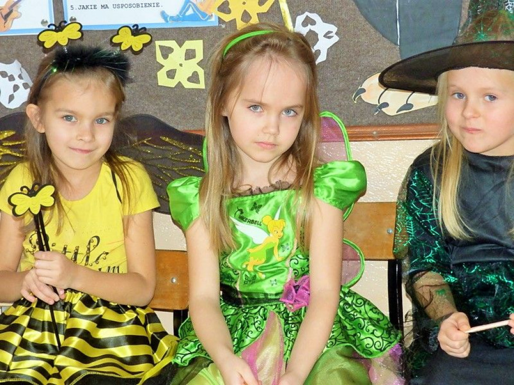 Bal przebierańców w Szkole Podstawowej w Żakowoli Poprzecznej