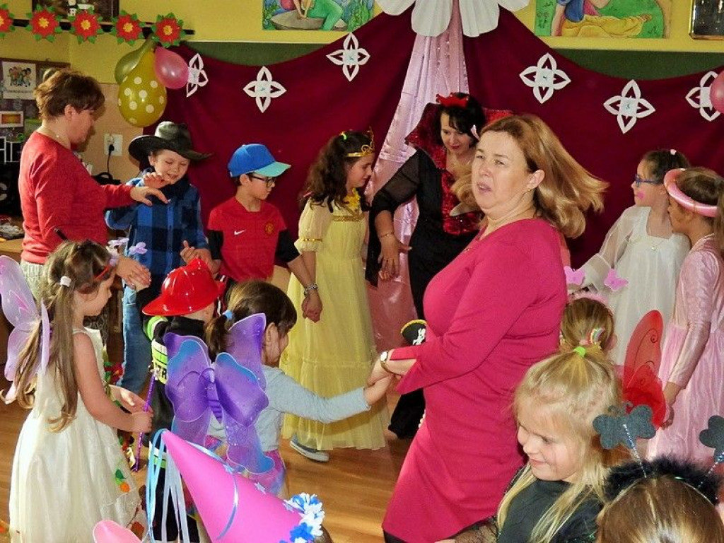Bal przebierańców w Szkole Podstawowej w Żakowoli Poprzecznej