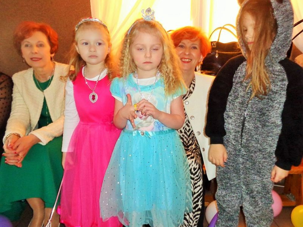 Zabawa w Szkole Podstawowej w Grabowcu