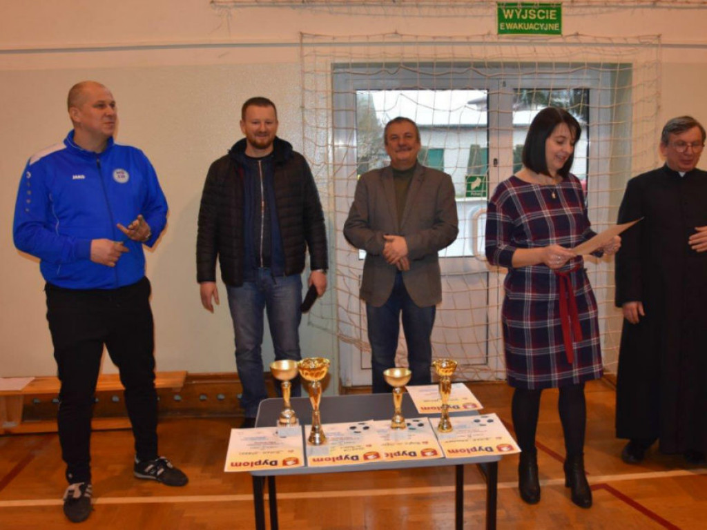 Feryjny halowy turniej piłki nożnej