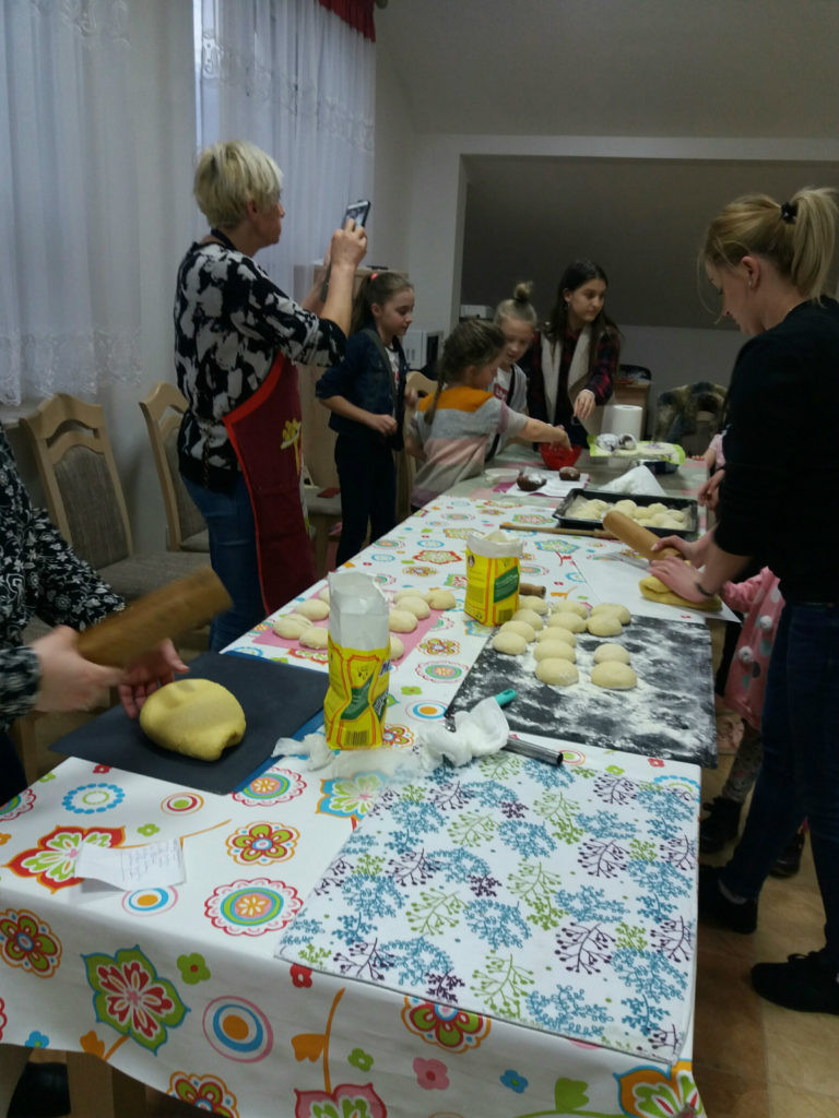 Karnawałowe wypieki w GOKiS-ie