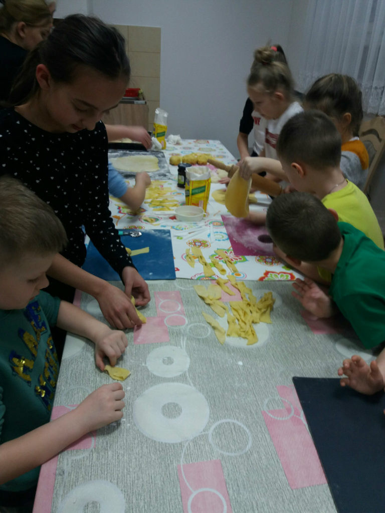 Karnawałowe wypieki w GOKiS-ie