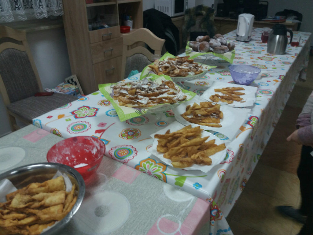 Karnawałowe wypieki w GOKiS-ie