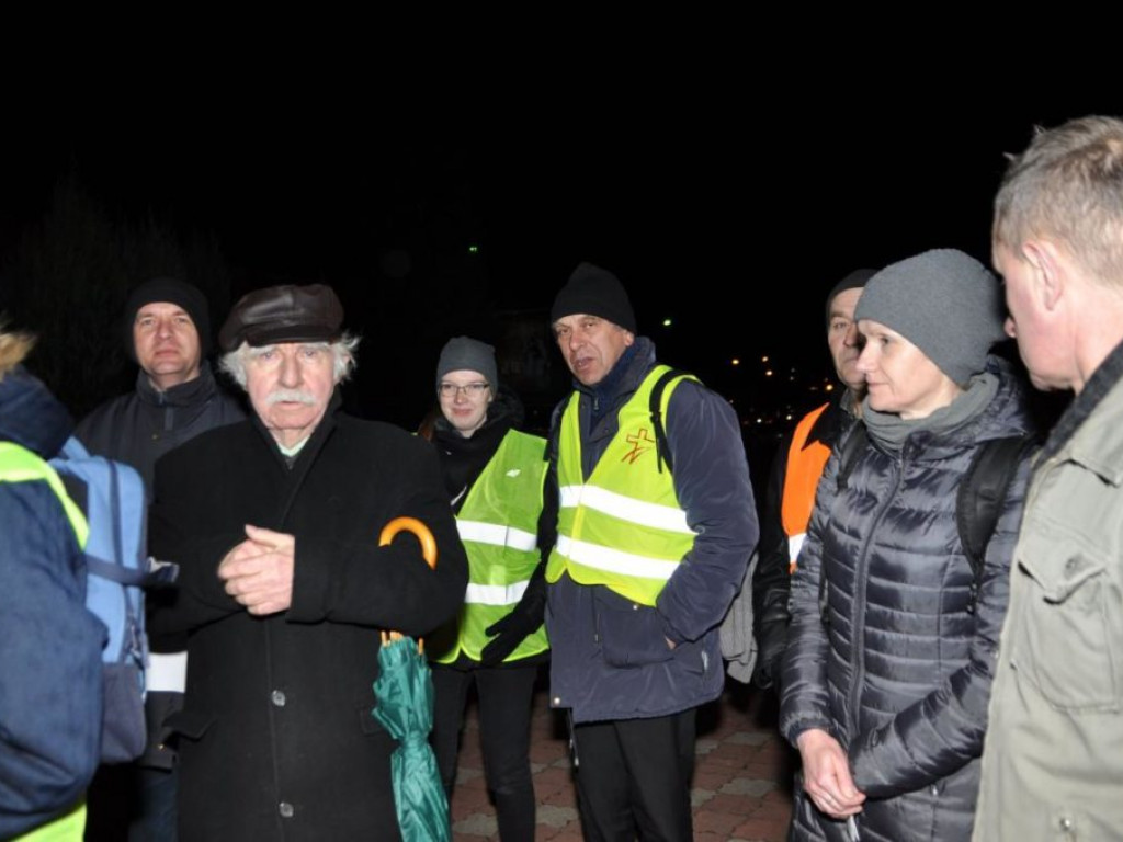 Plenerowa Nocna Droga Krzyżowa z Żołnierzami Wyklętymi