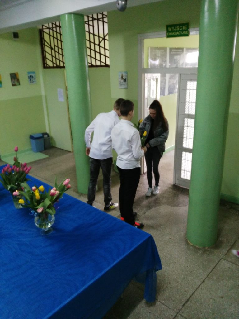 Dzień kobiet w Szkole Podstawowej w Zakrzewie