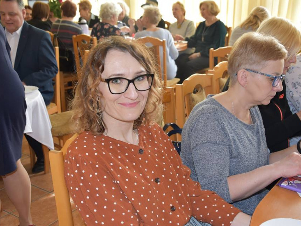 Dzień kobiet w I LO w Radzyniu - zdjęcia