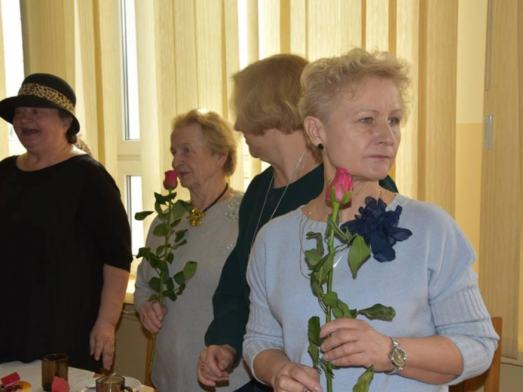 Dzień kobiet w I LO w Radzyniu - zdjęcia