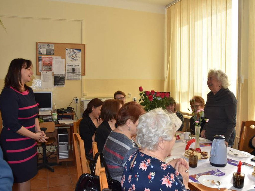 Dzień kobiet w I LO w Radzyniu - zdjęcia