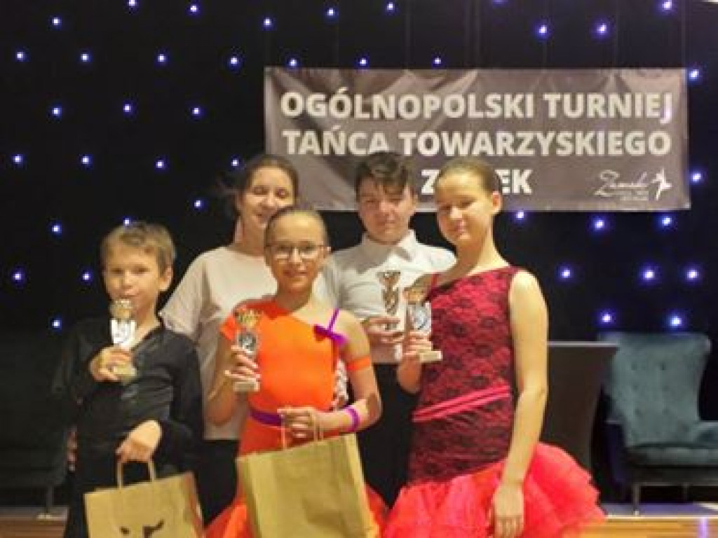 Młodzi tancerze z Radzynia na turnieju w Janowie Podlaskim
