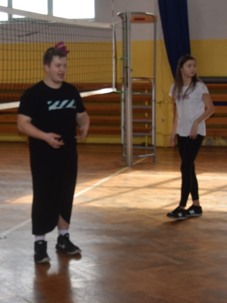 Turniej siatkówki w gminie Radzyń z okazji dnia kobiet