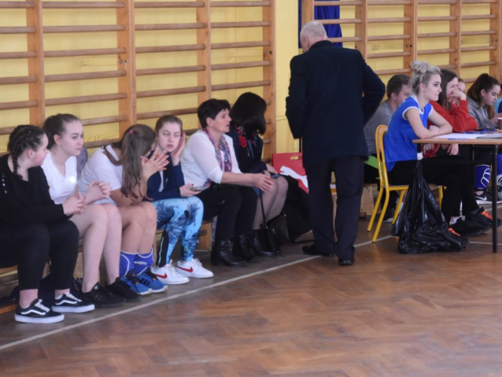 Turniej siatkówki w gminie Radzyń z okazji dnia kobiet