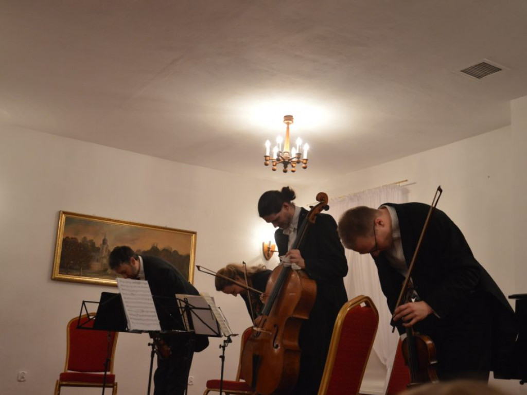 Zahipnotyzowani klasykiem, czyli koncert Gliere Quartet