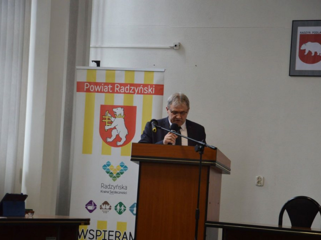 Sportowcy nagrodzeni na sesji Rady Powiatu