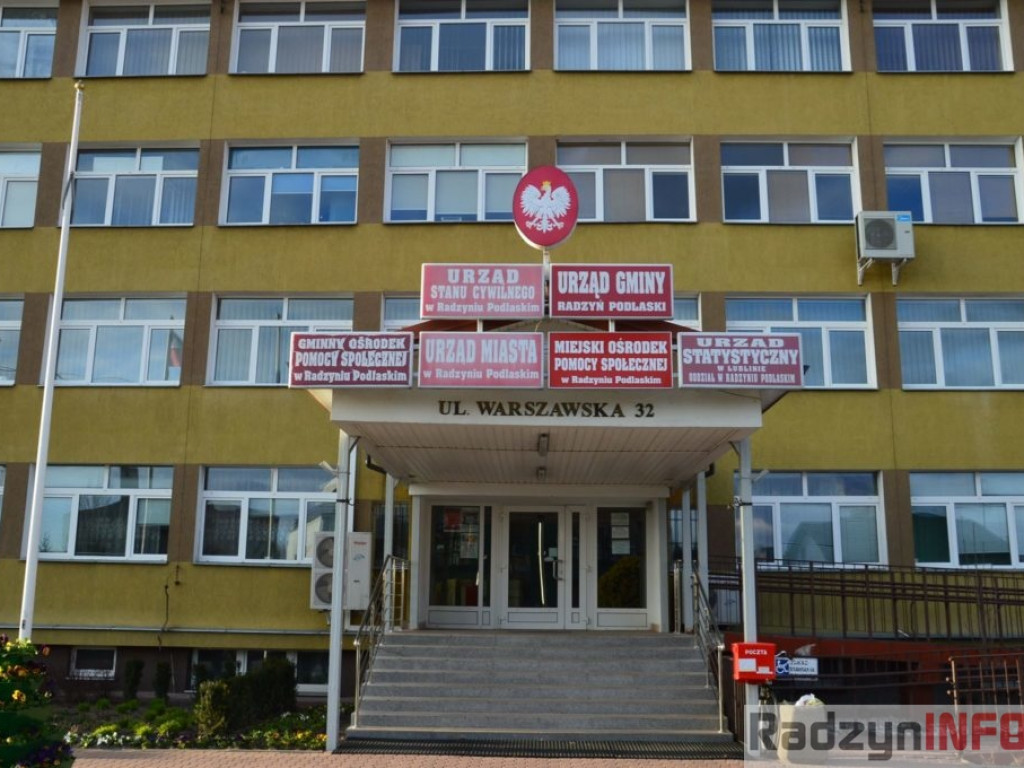 Radzyń dla niepełnosprawnych - podjazdy w instytucjach