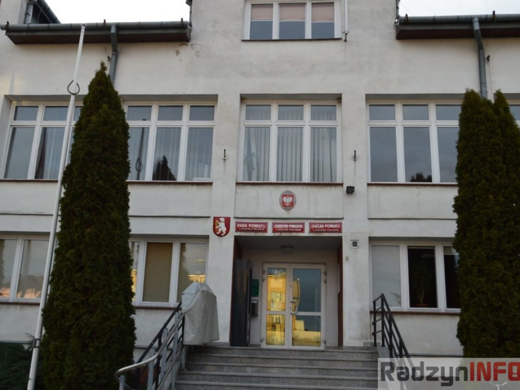 Radzyń dla niepełnosprawnych - podjazdy w instytucjach