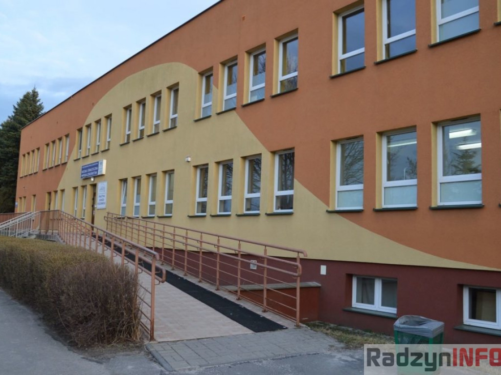 Radzyń dla niepełnosprawnych - podjazdy w instytucjach