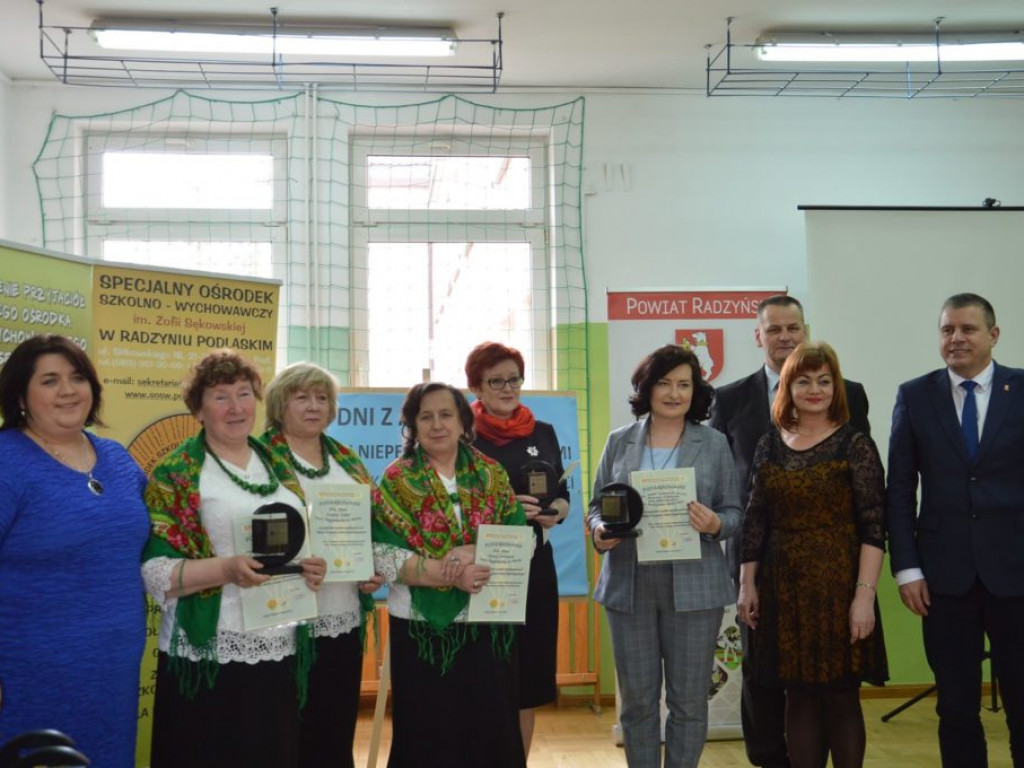 VII Dni z Autyzmem i Innymi Niepełnosprawnościami - wręczenie nagród w SOSW