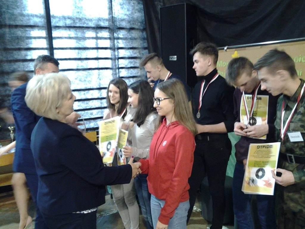 Wręczenie nagród w Komarówce - zdjęcia