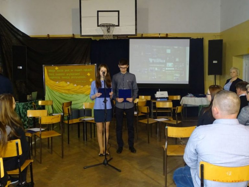 Dzień otwarty w LO w Komarówce - zdjęcia