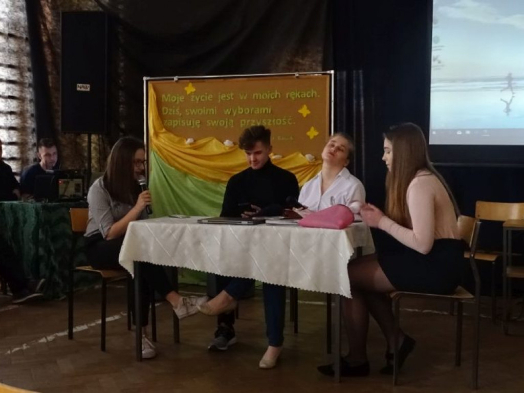 Dzień otwarty w LO w Komarówce - zdjęcia