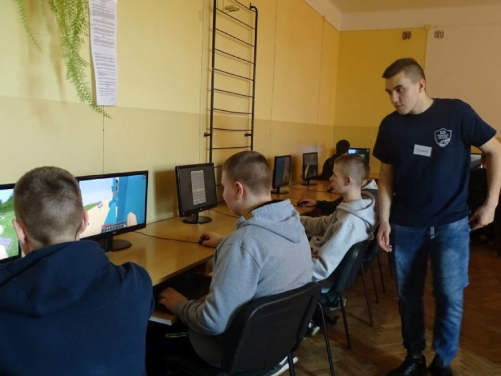 Dzień otwarty w LO w Komarówce - zdjęcia