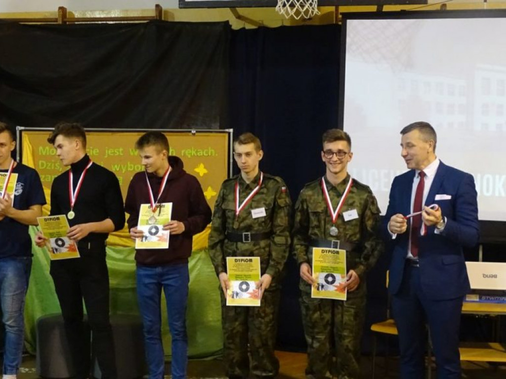 Dzień otwarty w LO w Komarówce - zdjęcia