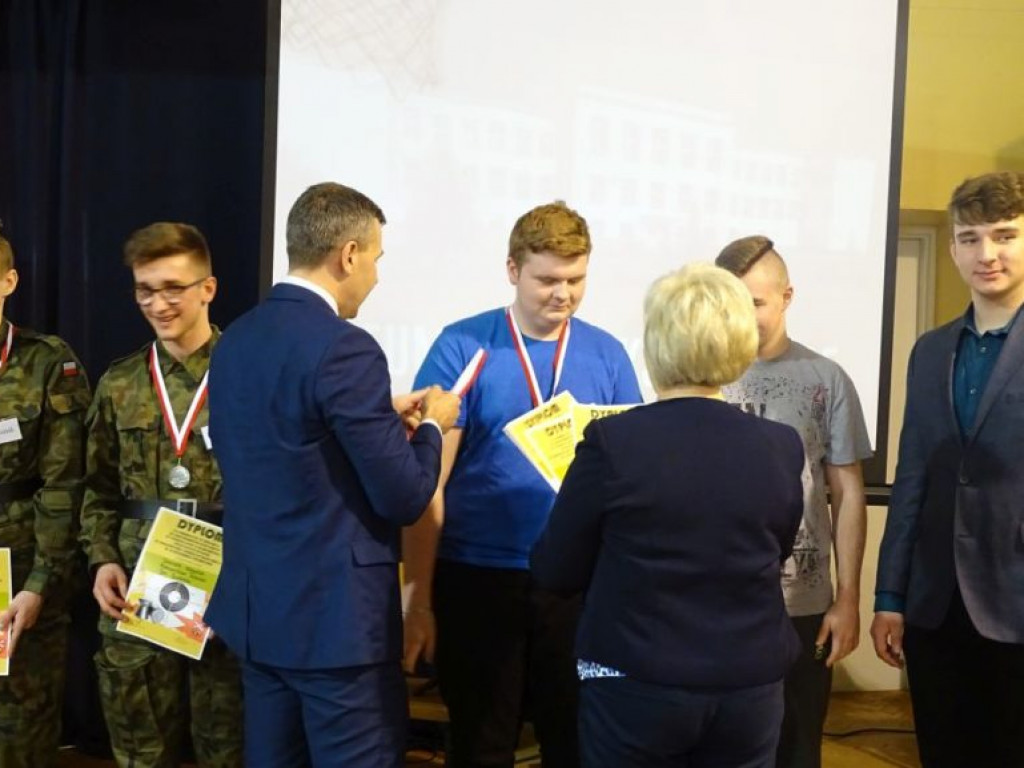 Dzień otwarty w LO w Komarówce - zdjęcia