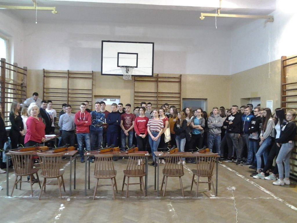 Mistrzostwa powiatu w strzelaniu z karabinka automatycznego